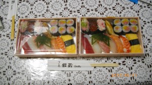 【左：母用、右：Blog主用】母の日に小さいお寿司で！ [すし屋銀蔵 新宿センタービル店]